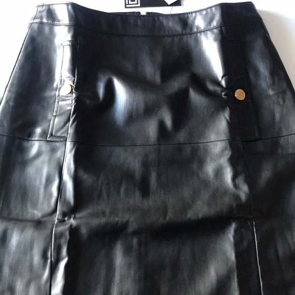 New Liz Claiborne Pleather Pencil Skirt Size 8 - Picture 2 of 6